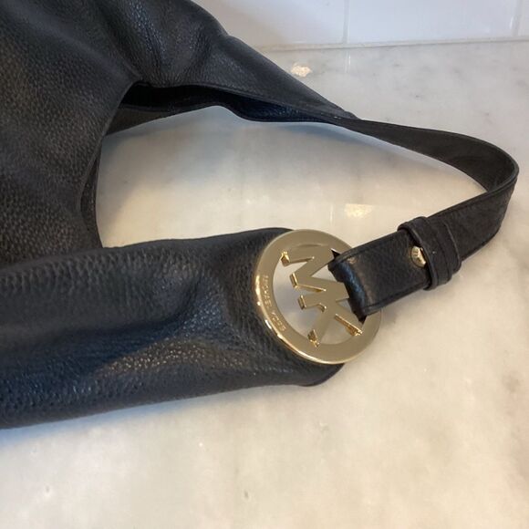 Michael Kors Fulton Pebbled Leather Slouchy Shoulder Bag EUC - Picture 10 of 15